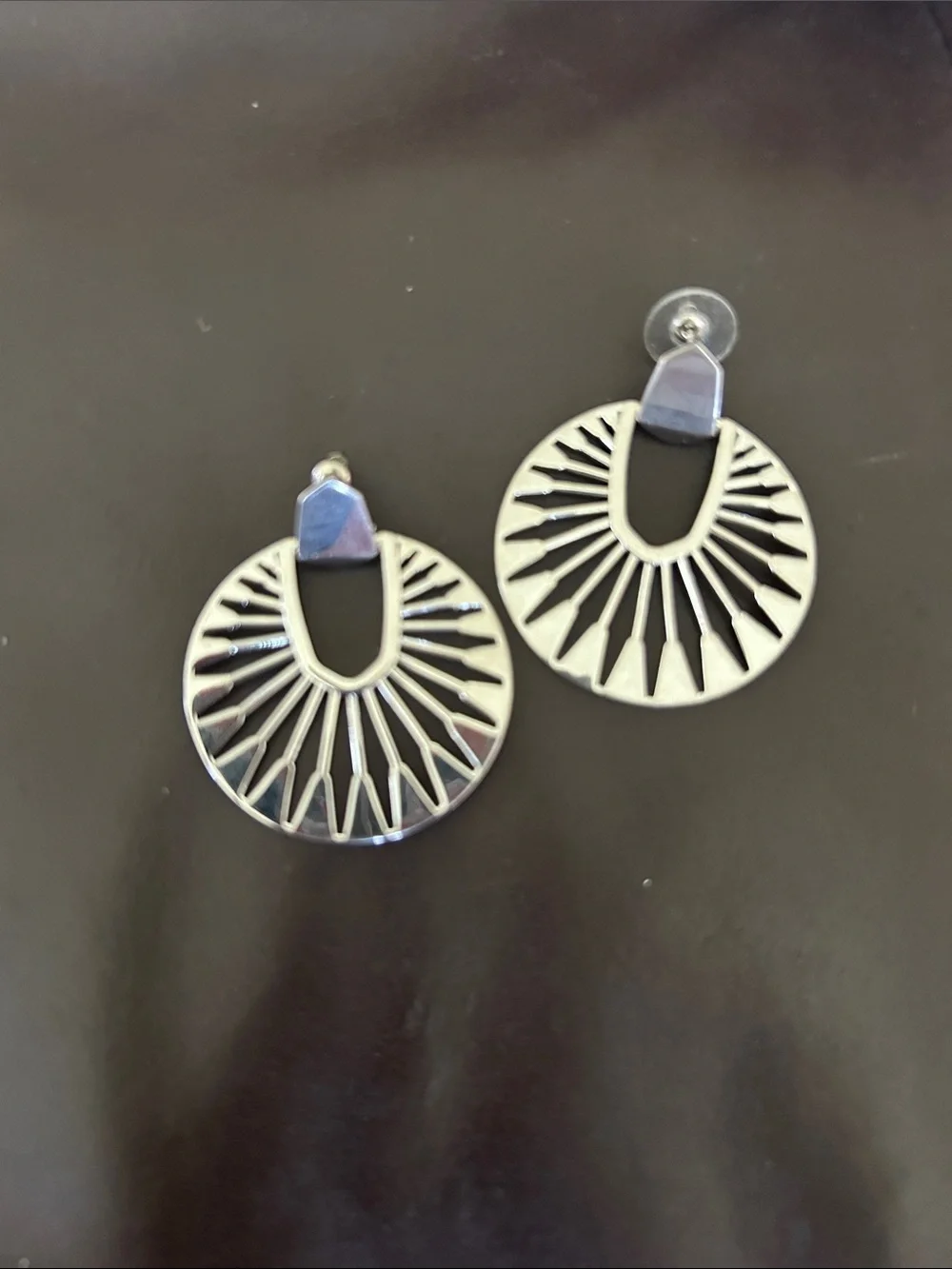 Kendra Scott Silver Sunburst Cutout Drop Earrings - Picture 1 of 1